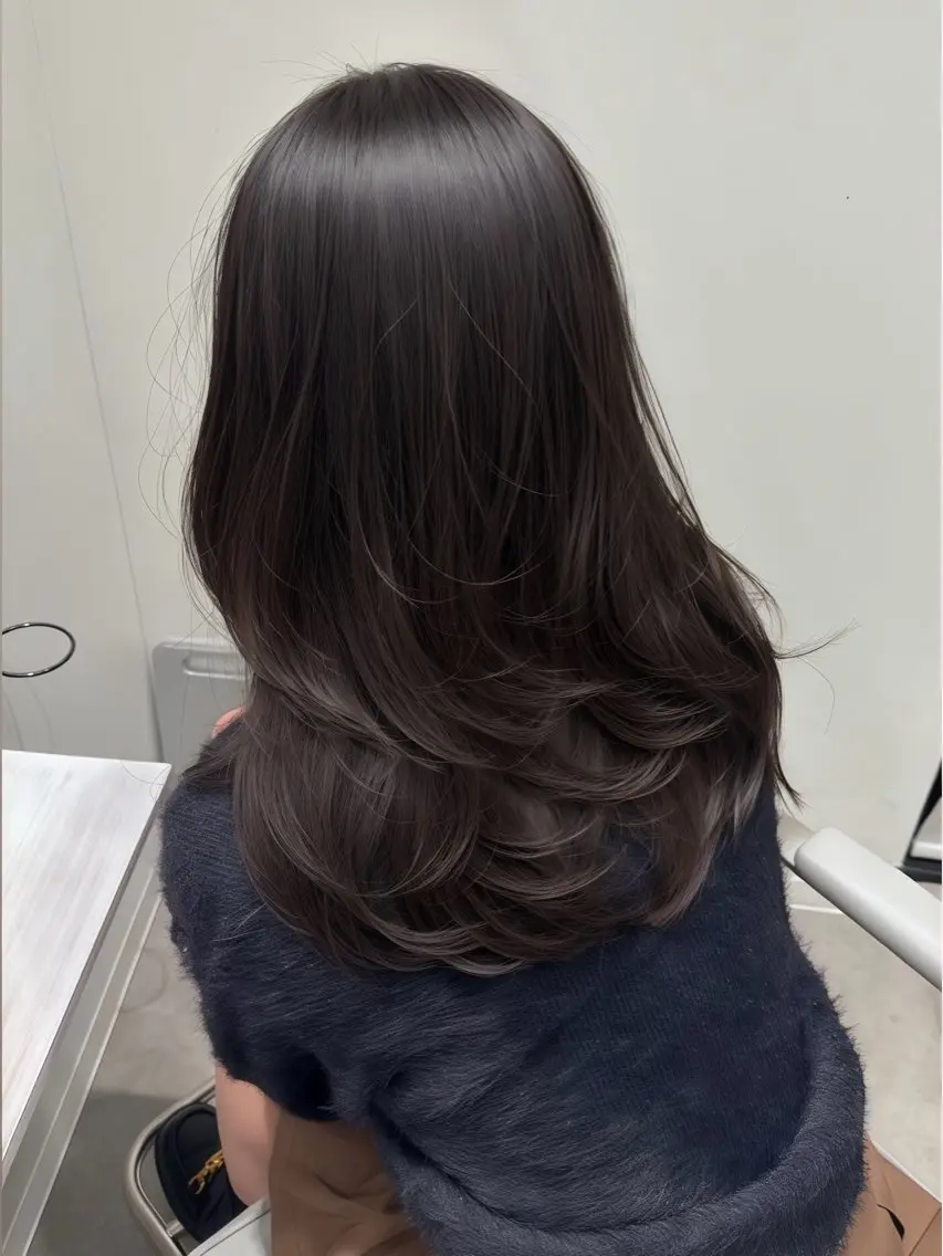 ミディアム カット ヘアカラー 縮毛矯正 PULSE ASAHIのヘアスタイル