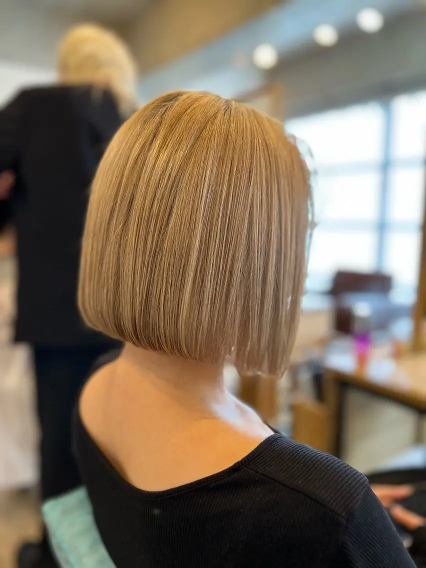 ショート カラー ボブ 髪質改善 ショートヘア トリートメント カット トリートメント Liere Muuのヘアスタイル