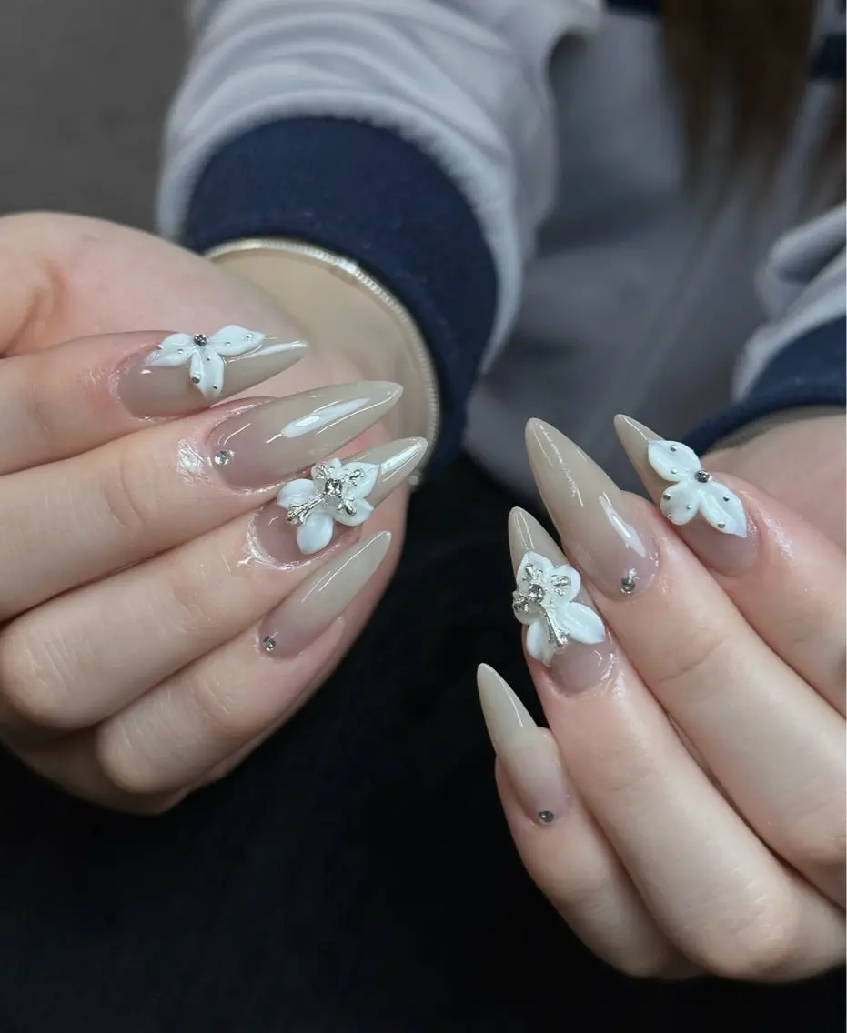 ネイル Iconic Nailのネイルデザイン
