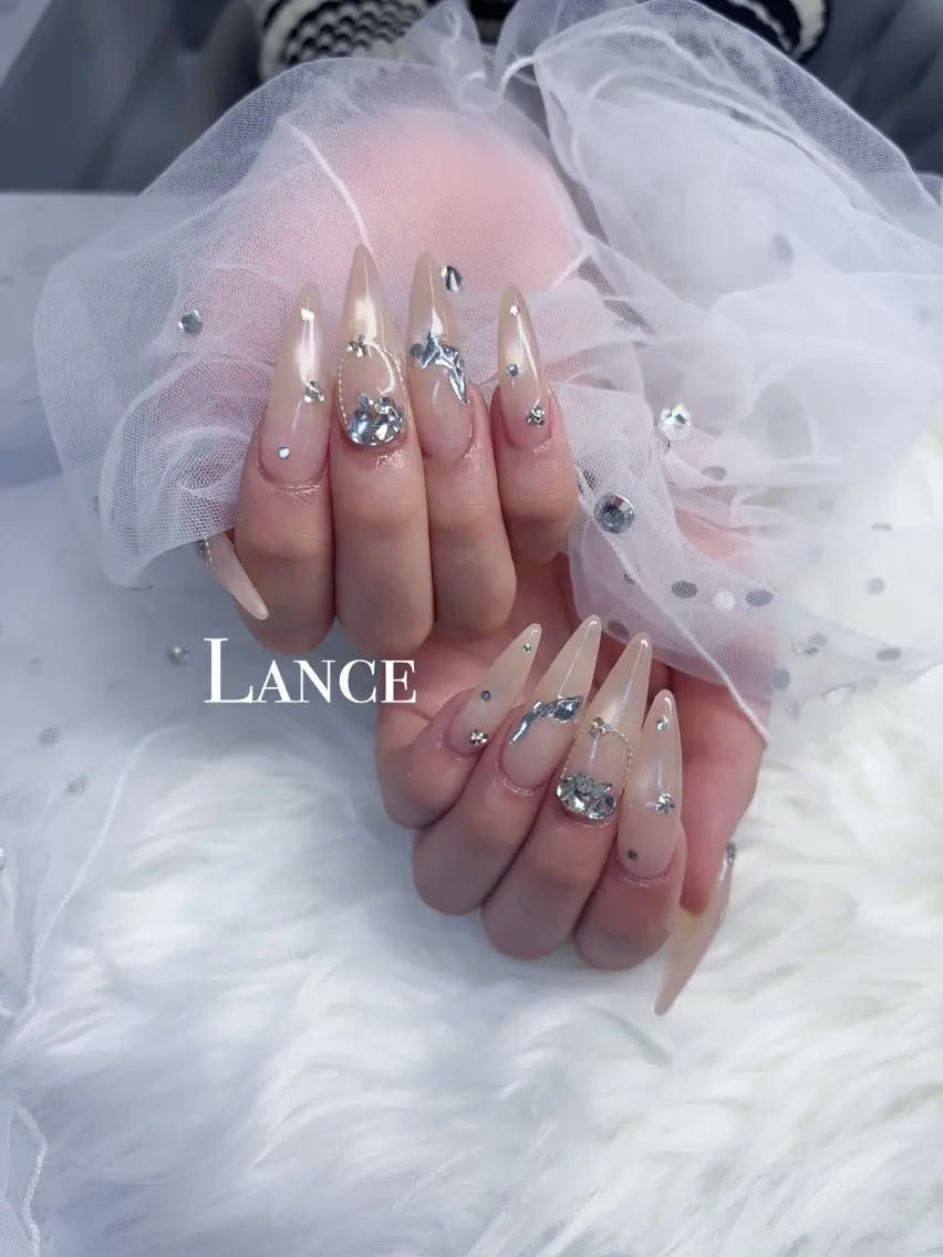 ネイル キラキラネイル 韓国ネイル ワンカラーネイル ワンホンネイル ハンドネイル Lance nailのネイルデザイン