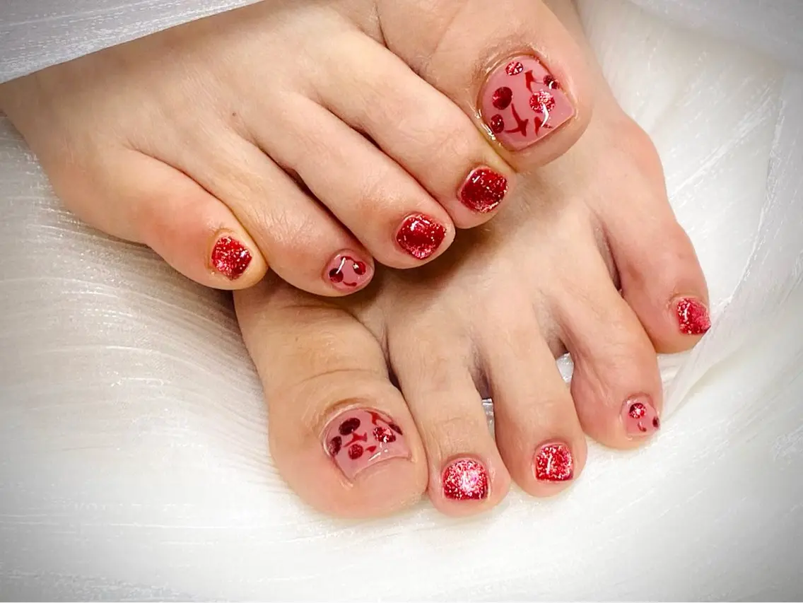 ショート フットネイル LingK/nail 高士 翔子のネイルデザイン