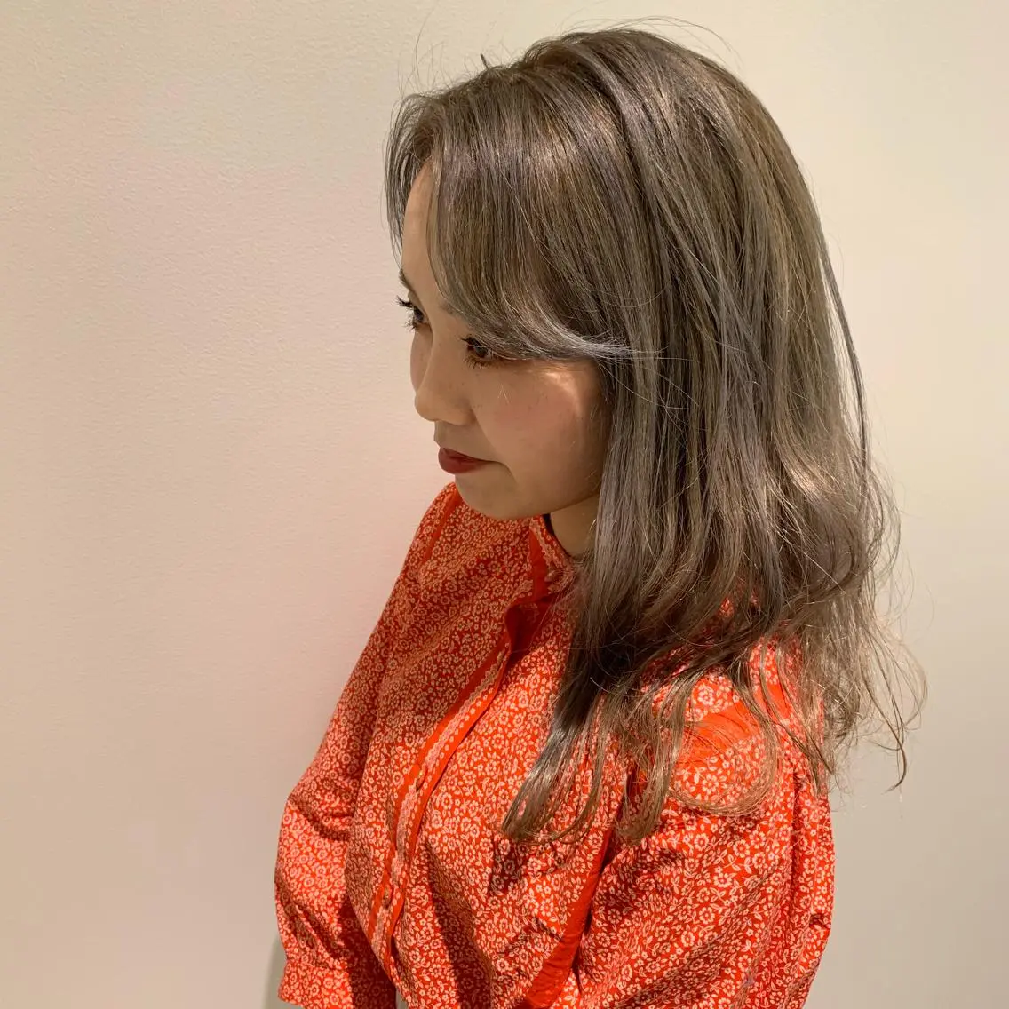 ロング カラー ベージュカラー ミルクティーベージュ 鳥越 一希のヘアスタイル