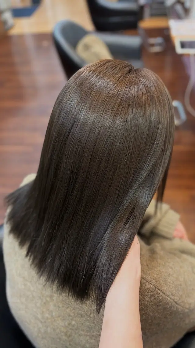 ミディアム カラー ベージュカラー ヘアカラー 古賀 桜のヘアスタイル