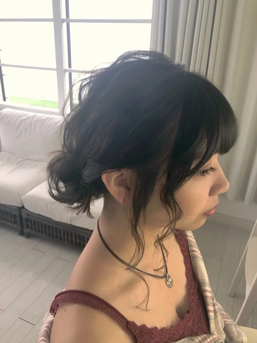 セミロング ヘアアレンジ ヘアセット 🌈髪質改善🌈 過去の1艶サラ体験✨のヘアスタイル