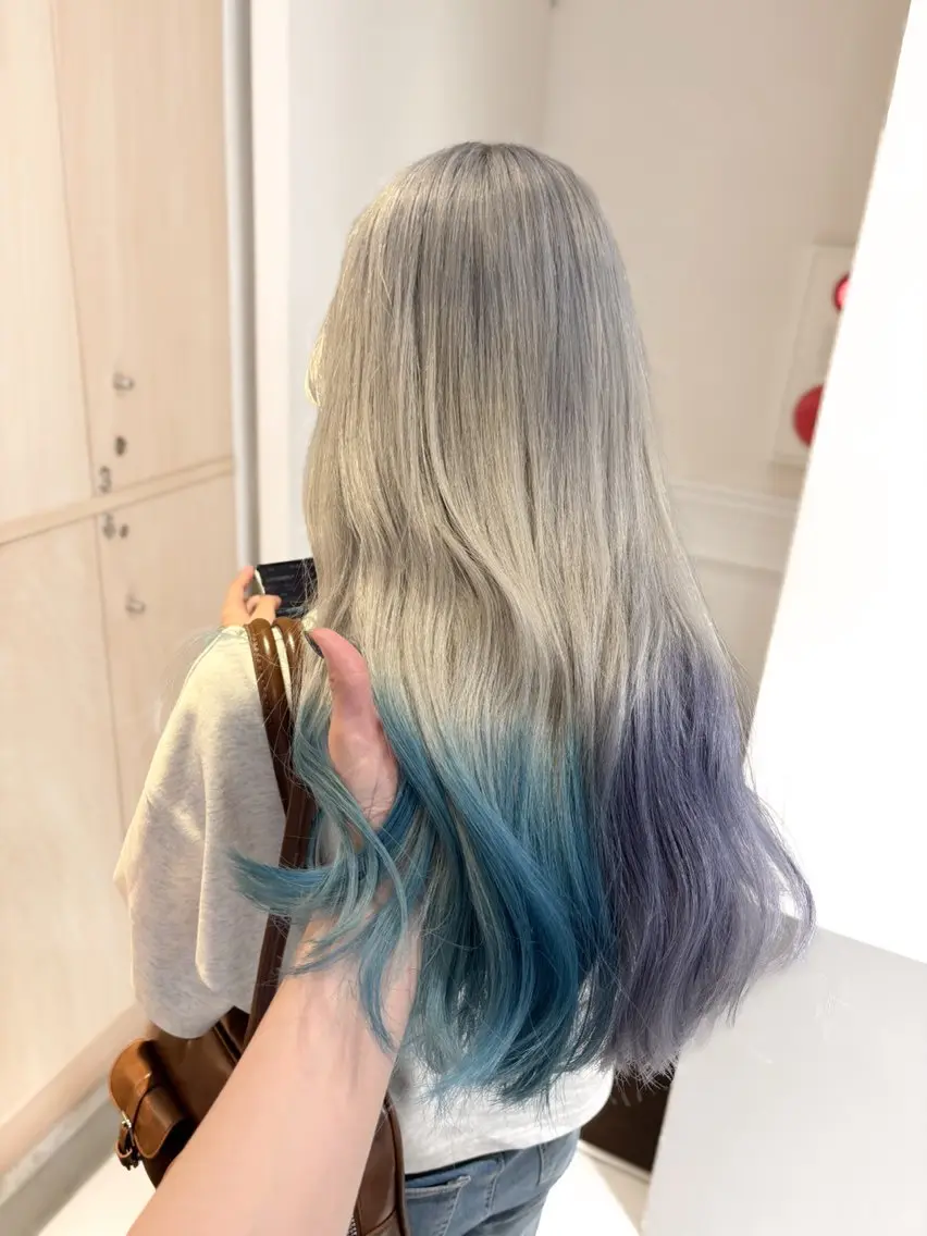 ロング カラー カット ヘアカラー トリートメント 柔らかgirly/ レイヤー/yuiのヘアスタイル