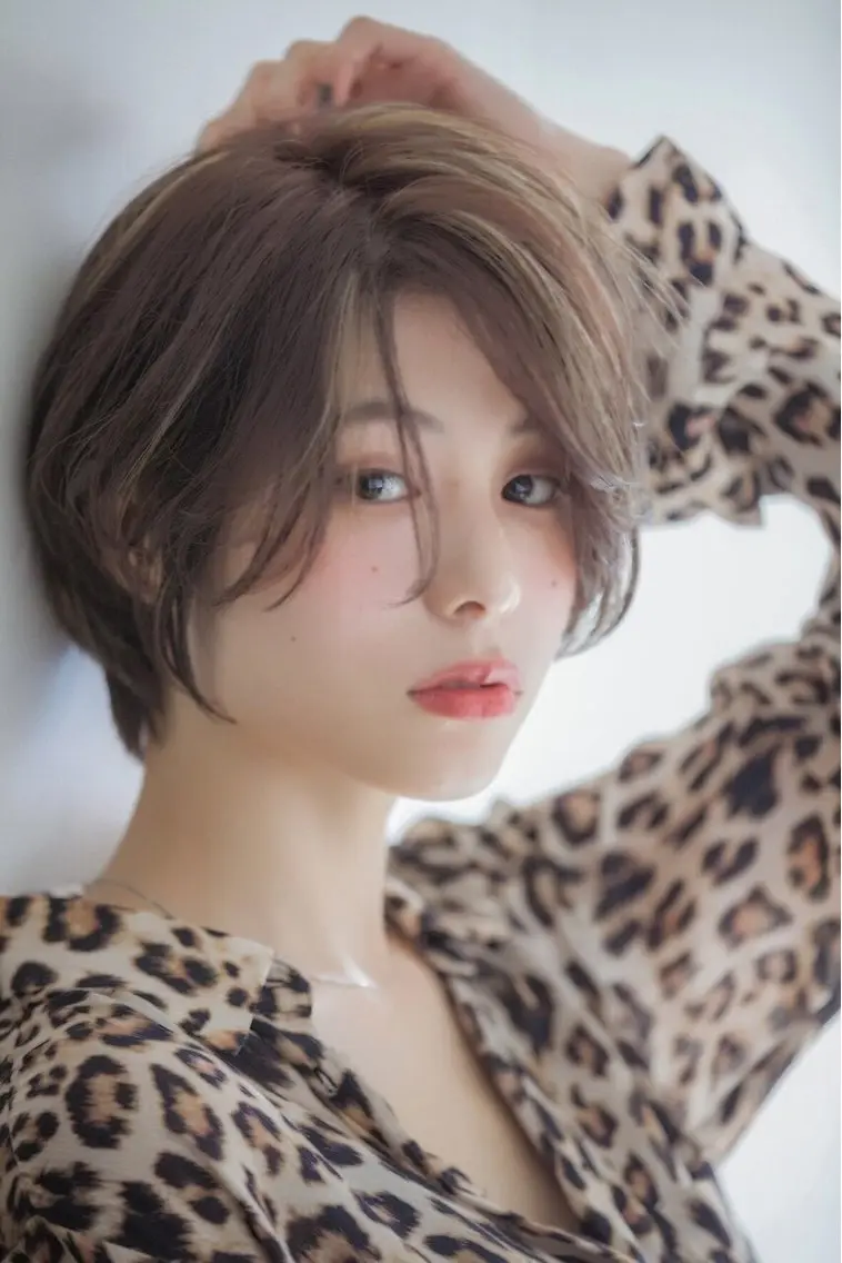 ショート カラー ショートボブ ハイライトカラー ボブ ハイライト ショートヘア 山﨑 大暉【ダブルカラー】のヘアスタイル