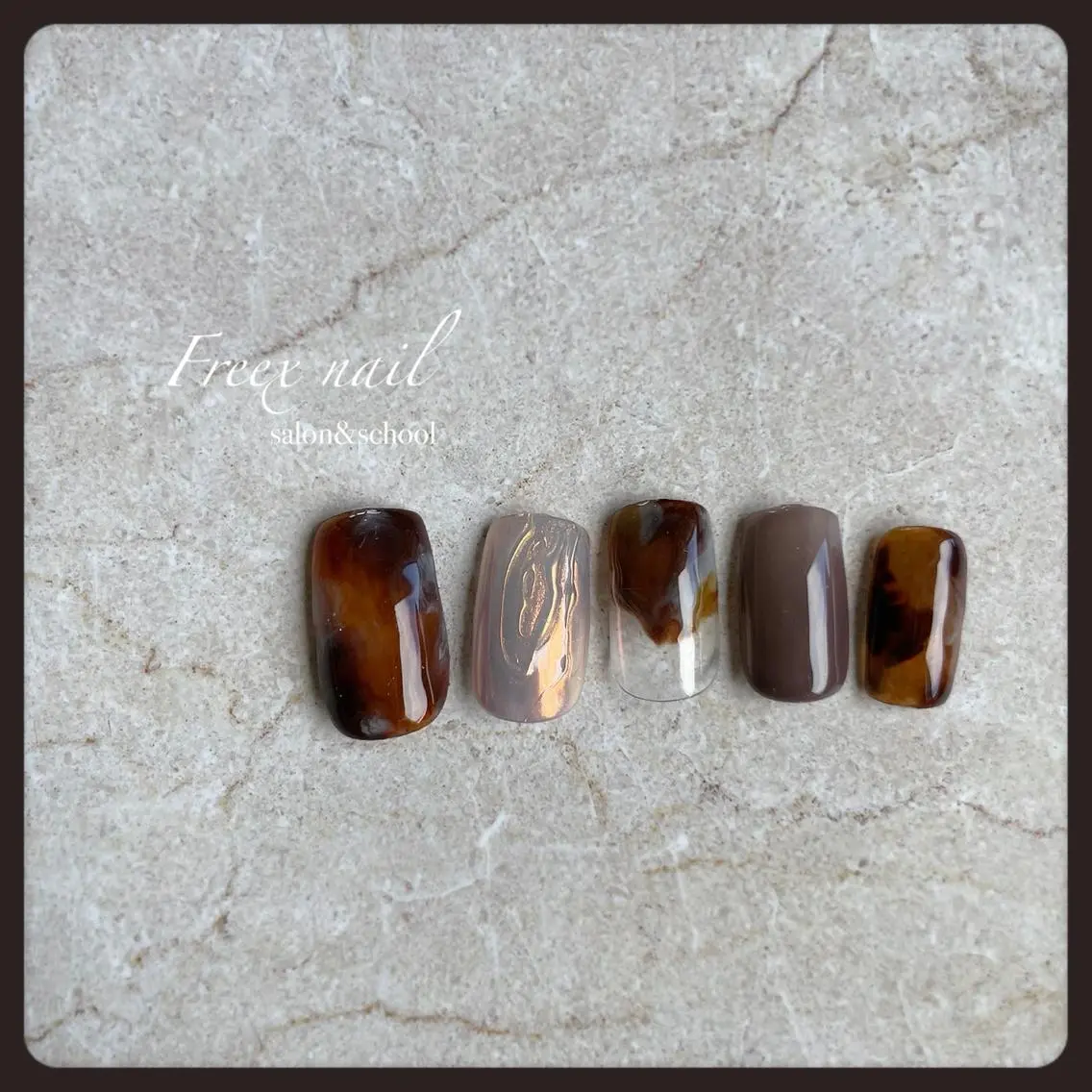 ネイル べっ甲ネイル ハンドネイル ハンドケア freex nail /ニュアンス/個性派のネイルデザイン