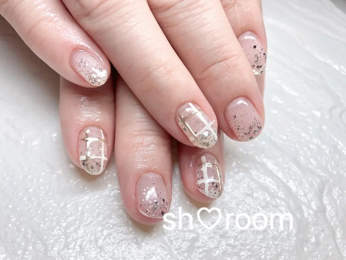 ネイル キラキラネイル ミラーネイル Nail salon Ruuのネイルデザイン