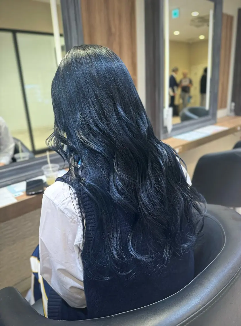 ロング カラー さら艶レイヤーカット 🩶Suzuneのヘアスタイル