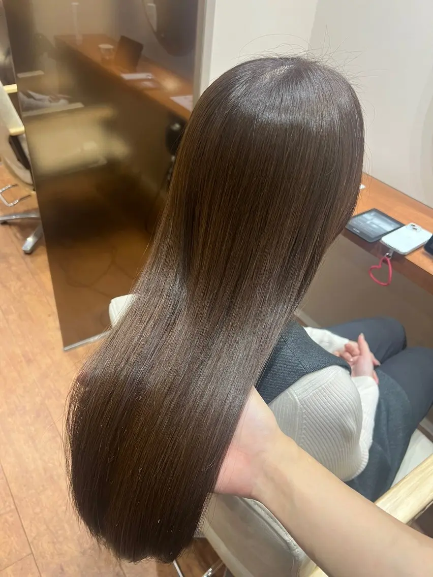 ロング カラー ブラウンカラー チョコレートブラウン 髪質改善 トリートメント 艶髪/透明感 YUKIのヘアスタイル