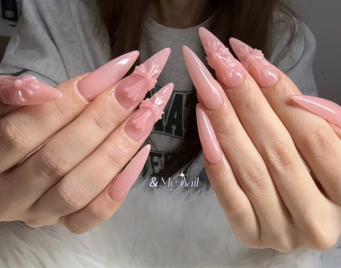 ネイル ハンドネイル &ME ネイルサロンのネイルデザイン