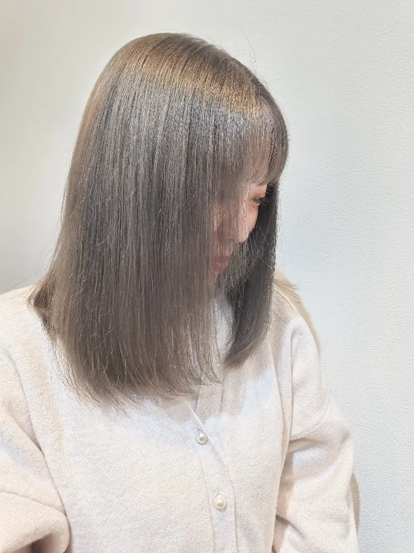 6/1,15,24限定 Wカラー（ブリーチ全体orリタッチ）の写真