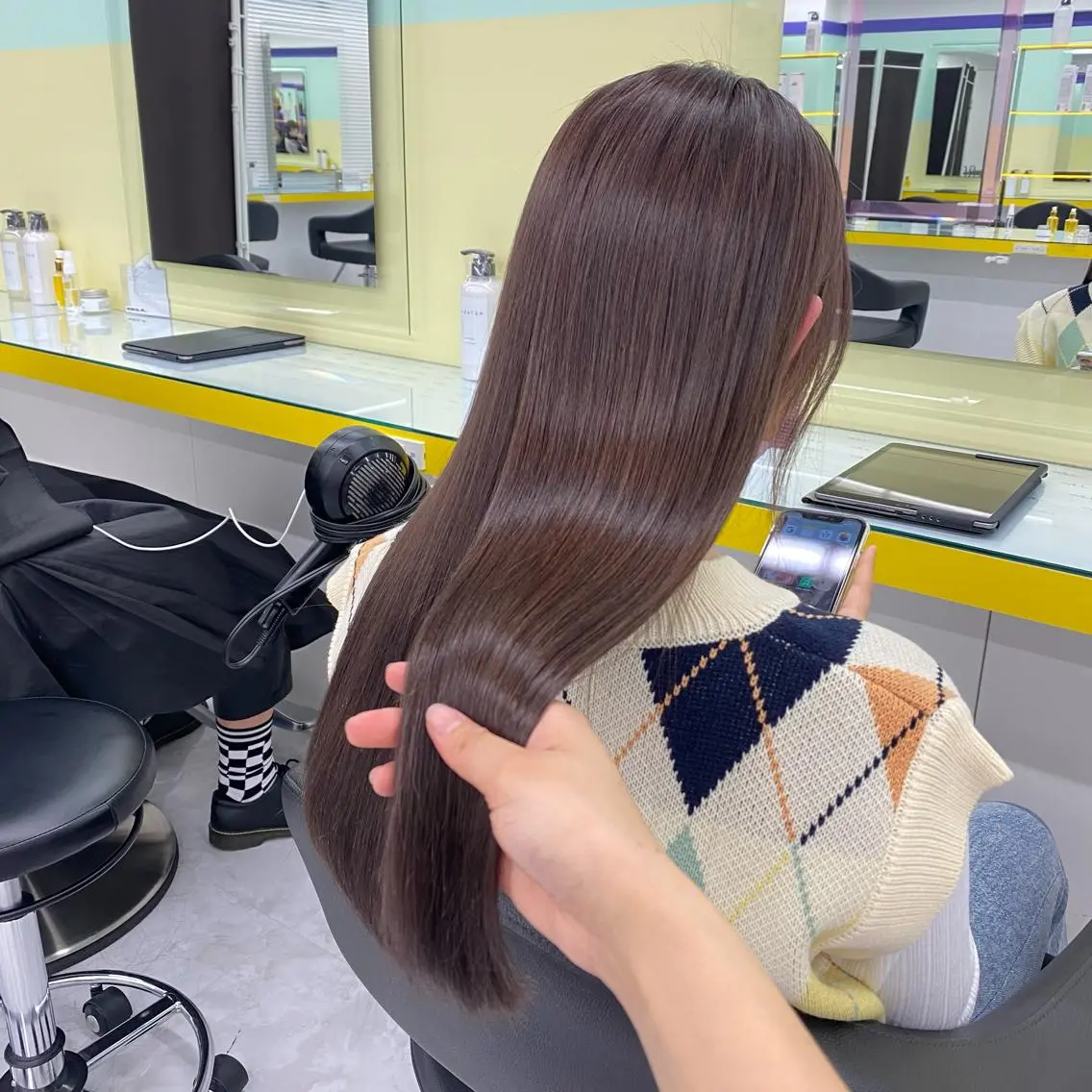 セミロング カラー ヘアカラー トリートメント mai🍑暖色カラー /レイヤー💖のヘアスタイル