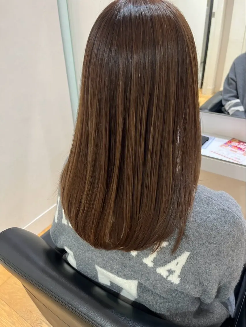 ミディアム カラー 透明感カラー ハイライトカラー ハイライト ヘアカラー 浜崎 千亜のヘアスタイル