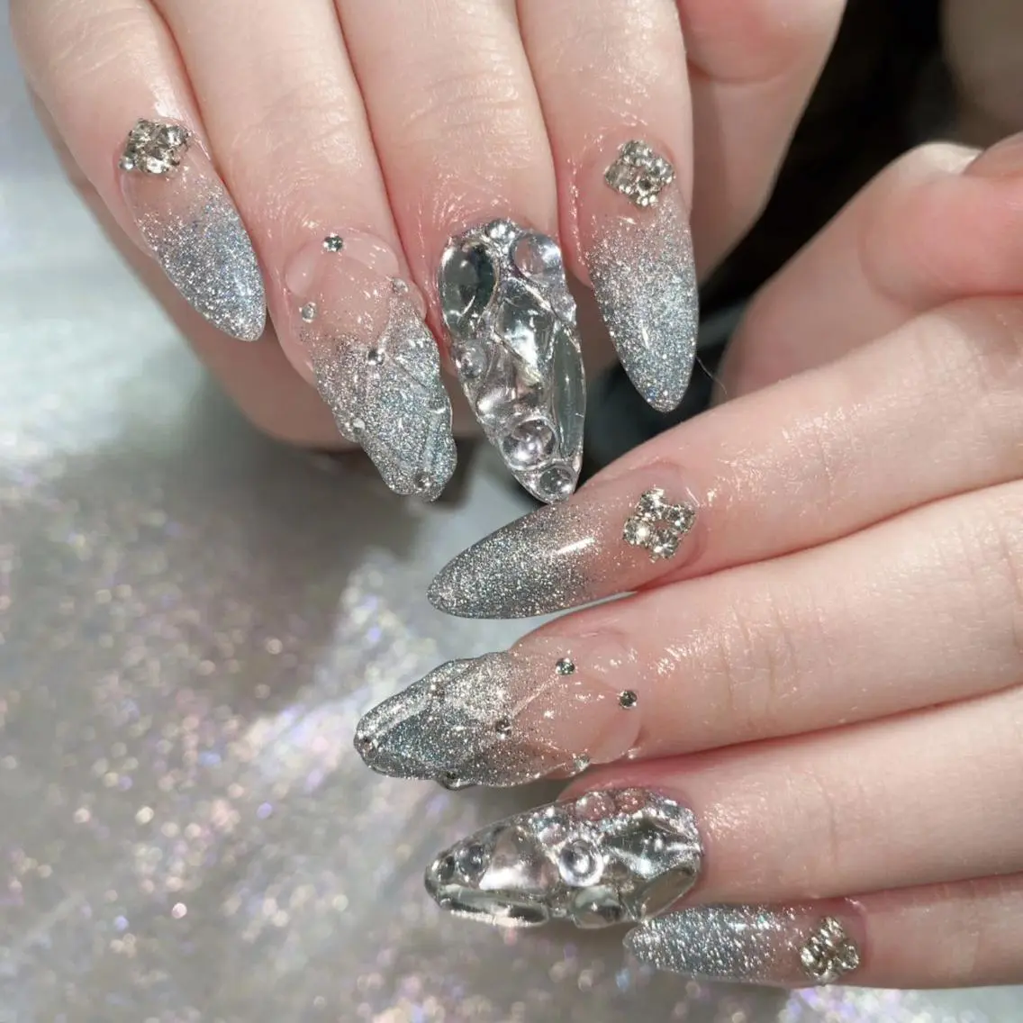 ネイル ネイルチップ Queen‘s なんのネイルデザイン