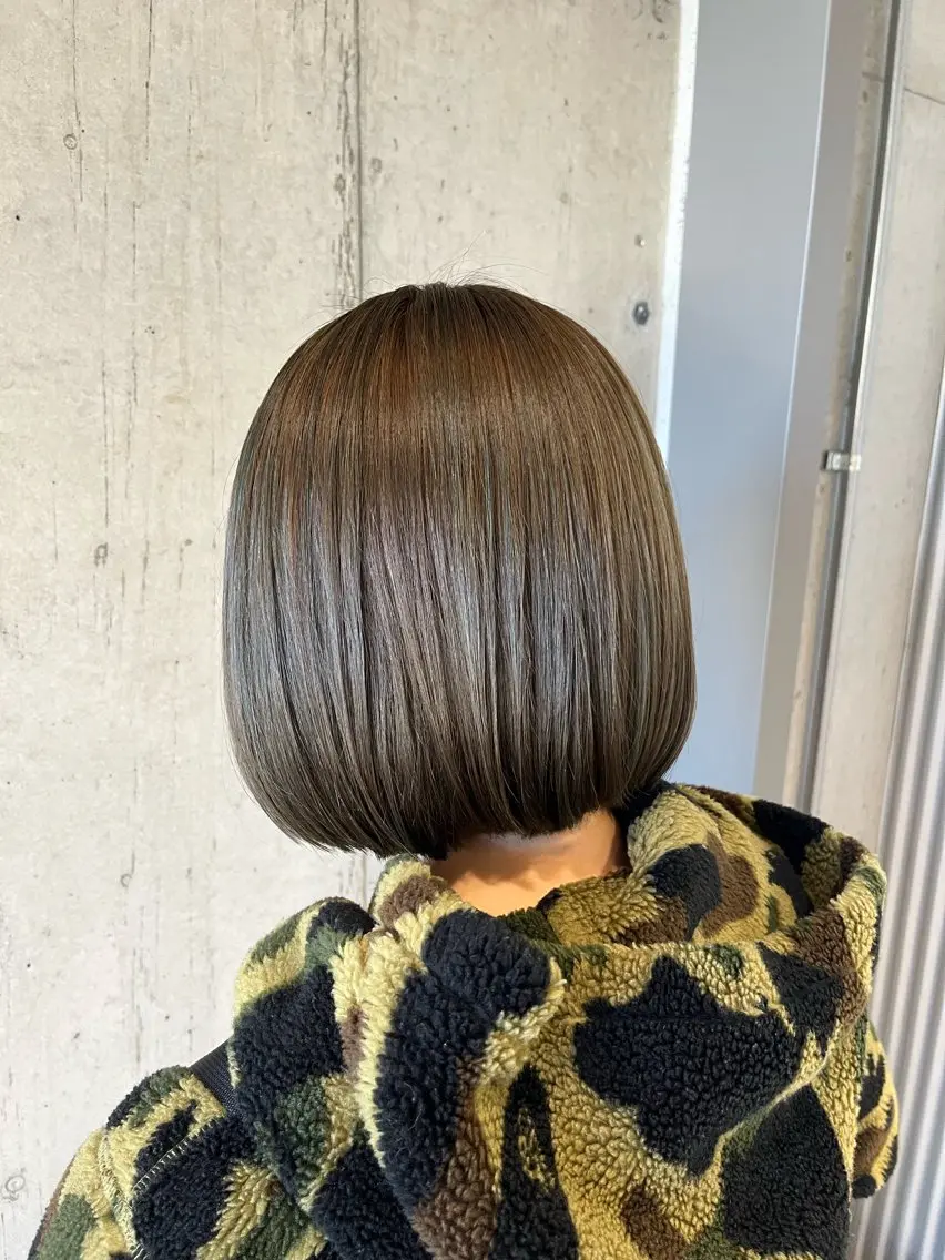 ミディアム カラー ヘアアレンジ カット ヘアカラー トリートメント 垢抜けボブ×透明 感カラーリクト💥のヘアスタイル