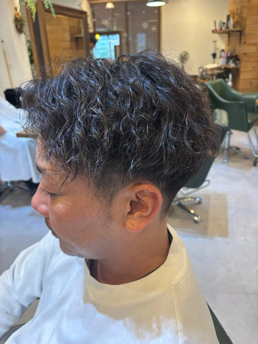 メンズ メンズパーマ ひらの みきのヘアスタイル