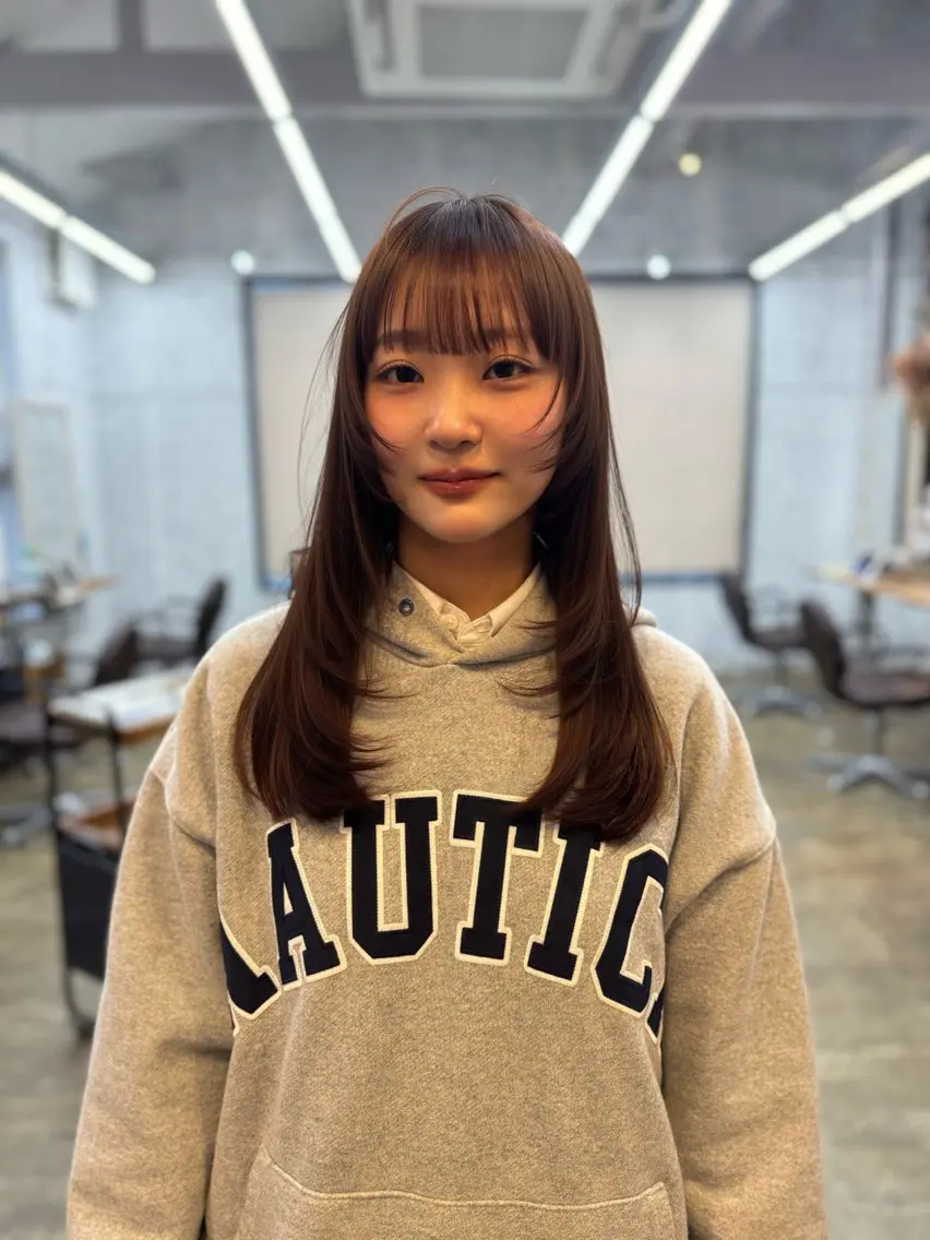 ロング サ チのヘアスタイル