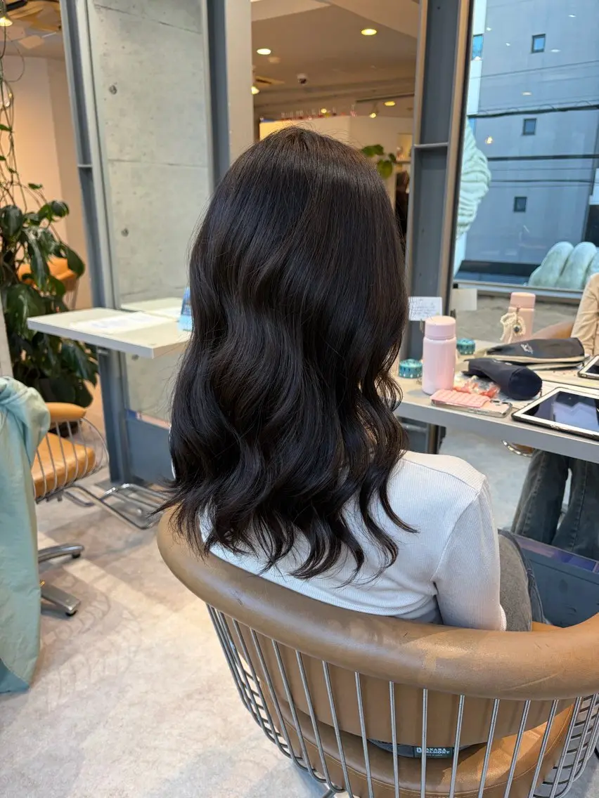 セミロング カラー カット ヘアカラー トリートメント うしだ かおるのヘアスタイル
