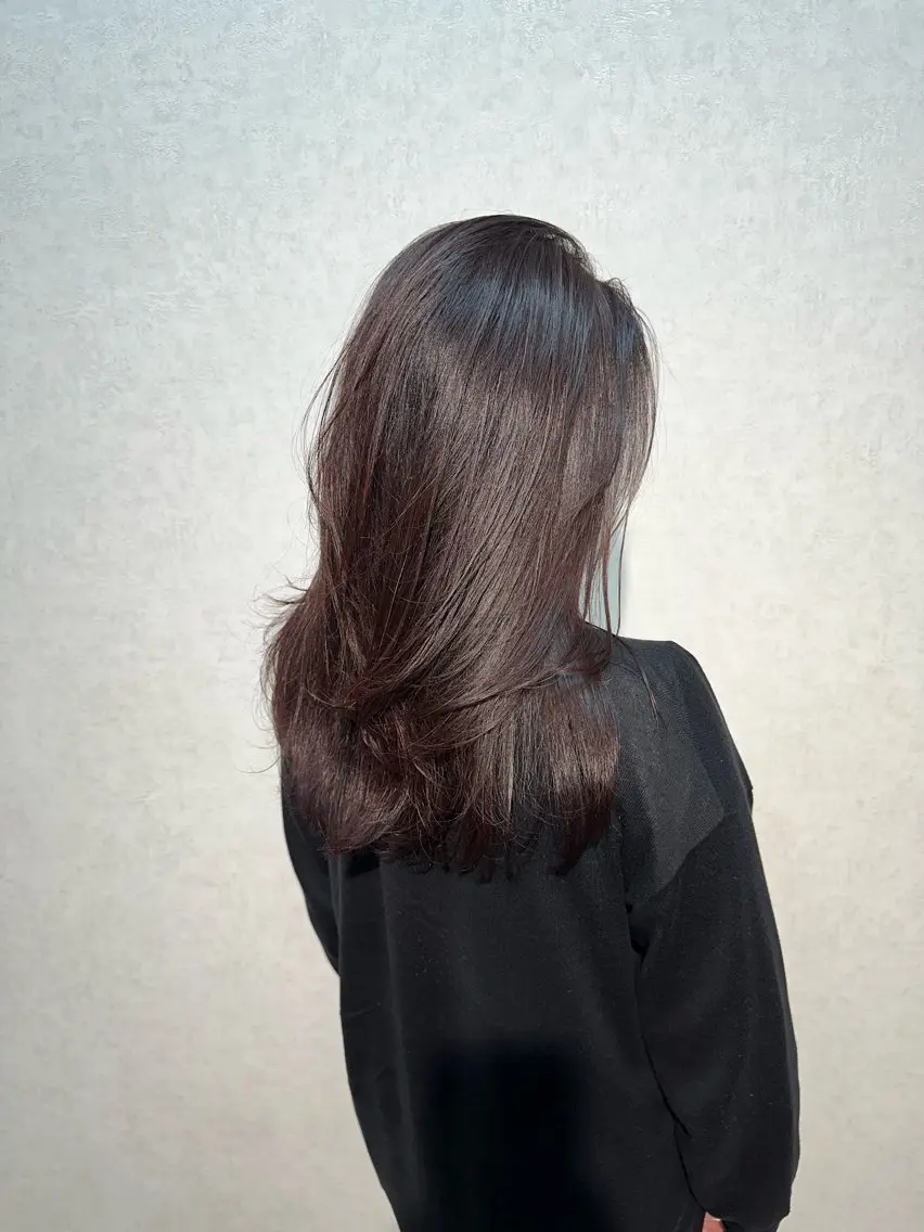 セミロング 髪質改善 レイヤーカット トリートメント カット ヘアカラー トリートメント &y〜waito〜 鈴木悠平のヘアスタイル