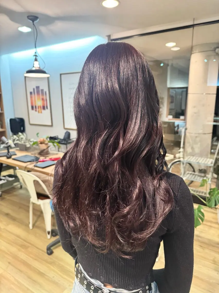ロング カラー ラベンダーカラー ヘアカラー トリートメント ツキダテ ユイのヘアスタイル