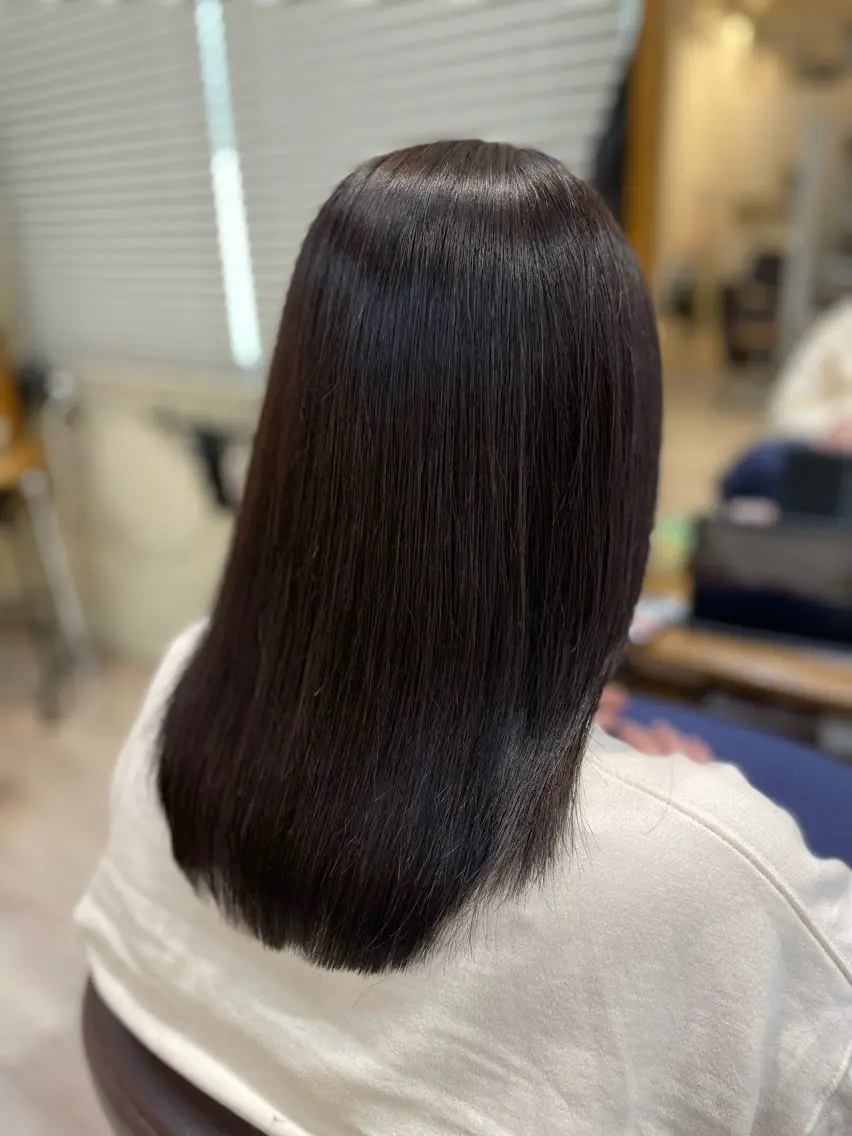 ミディアム 縮毛矯正 茅野 あゆ美のヘアスタイル