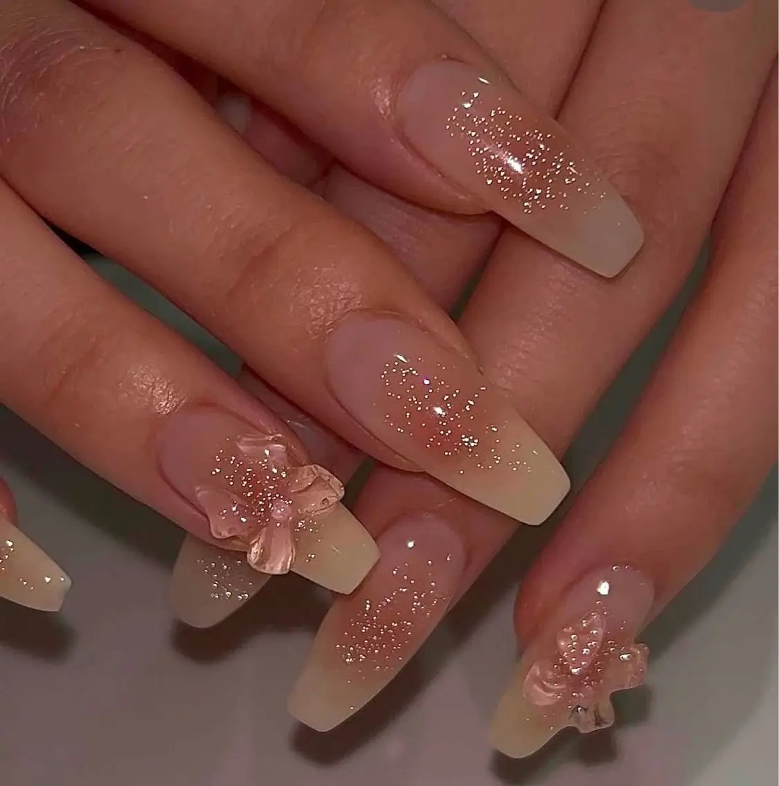 ネイル チークネイル フレンチネイル グラデーション 韓国ネイル マグネットネイル Hana Nailのネイルデザイン