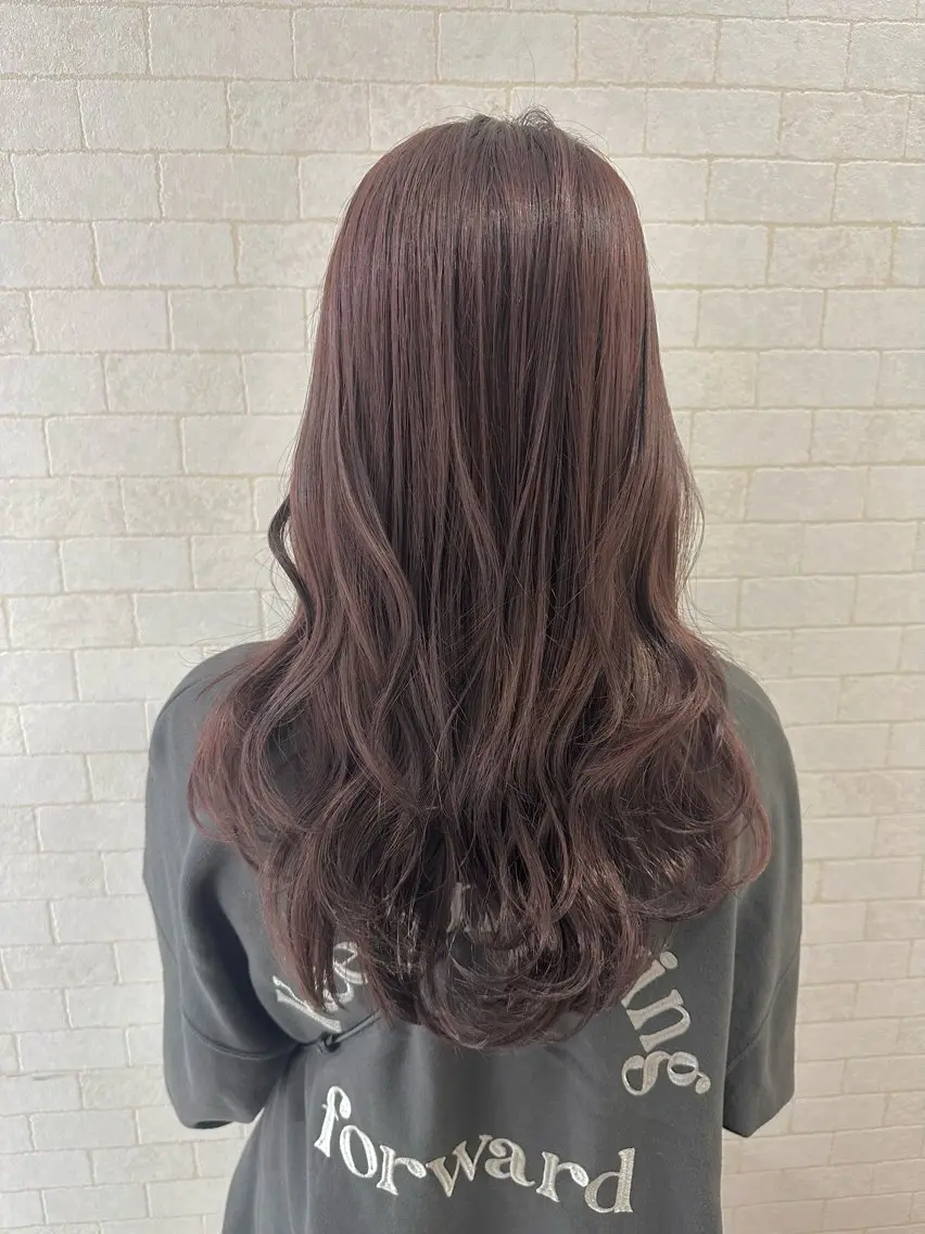 ロング カラー ブリーチ 透明感カラー ダブルカラー ブリーチなしカラー カット ヘアカラー トリートメント ヘアセット アース 新越谷店💇‍♀️のヘアスタイル