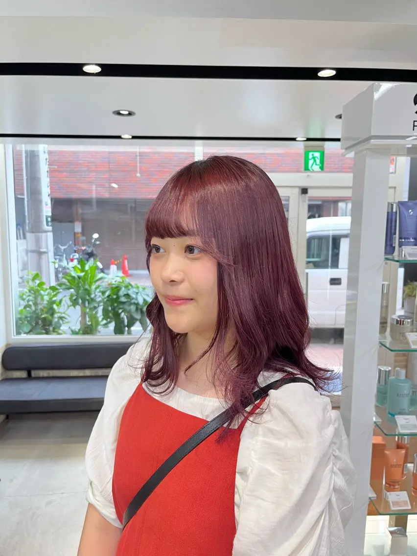 ミディアム カラー ブリーチ ボルドーカラー ダブルカラー ブリーチなしカラー 【毎朝セット3分】 メンズパーマ　真人のヘアスタイル
