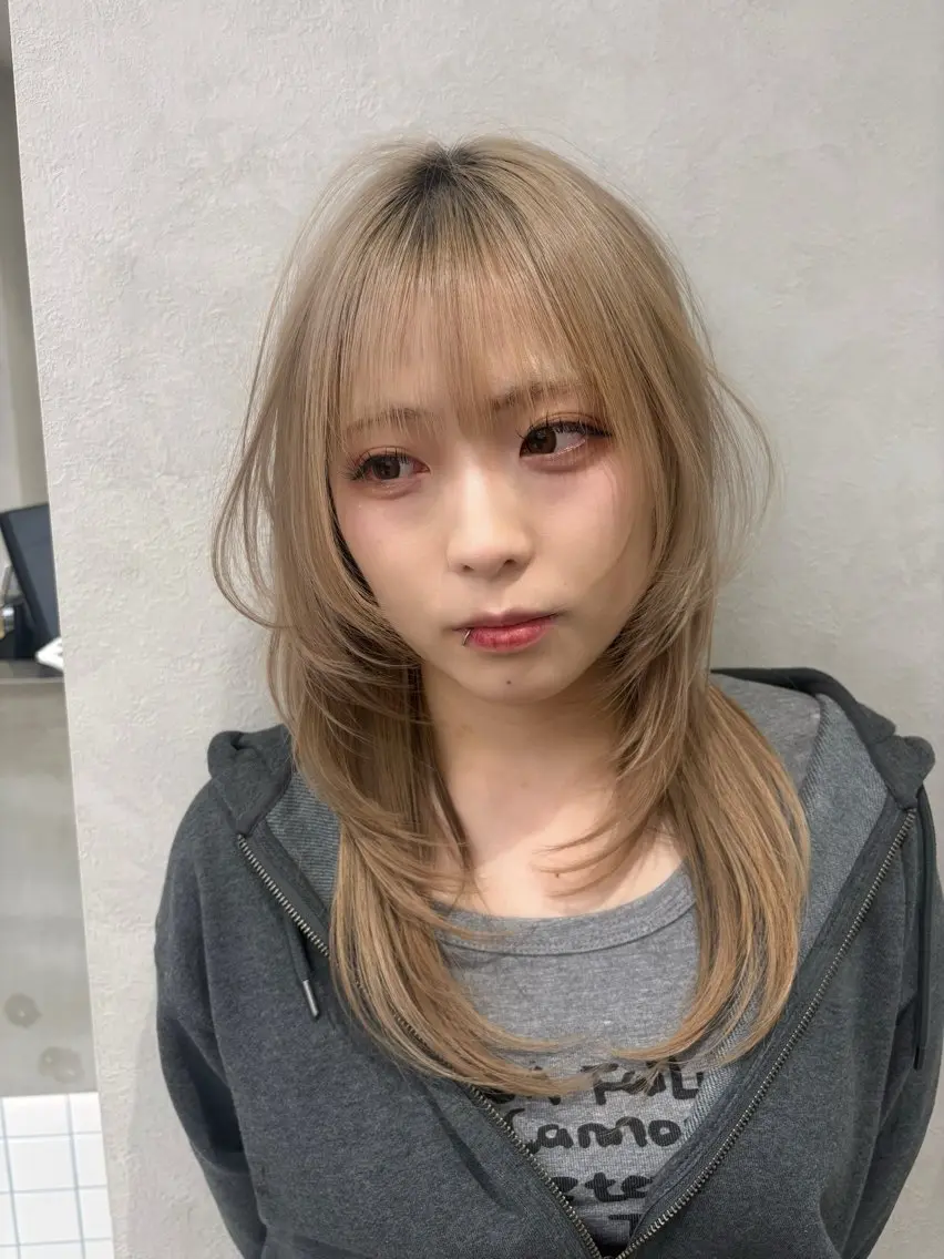 セミロング ハッシュカット ハイレイヤー レイヤーカット Yuta✂︎ 韓国レイヤー🪽のヘアスタイル