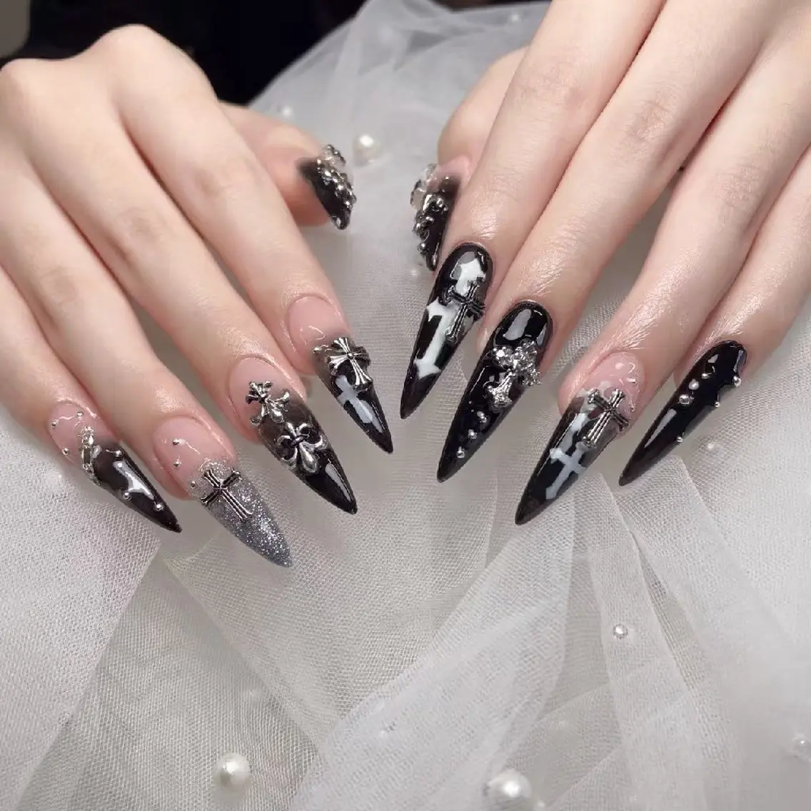 ネイル ENsalon AKIRAのネイルデザイン