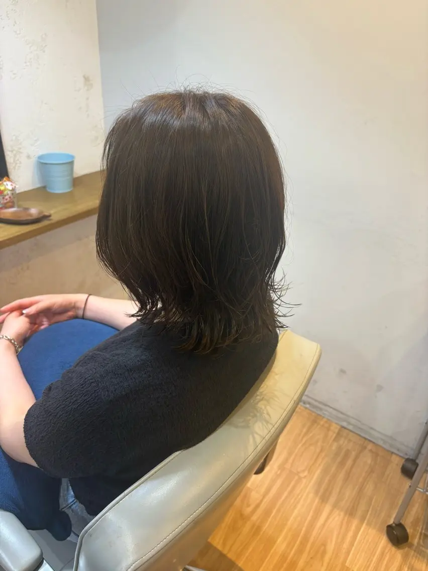 セミロング ヘアカラー トリートメント 韓国ヘアー🇰🇷 MIWAのヘアスタイル