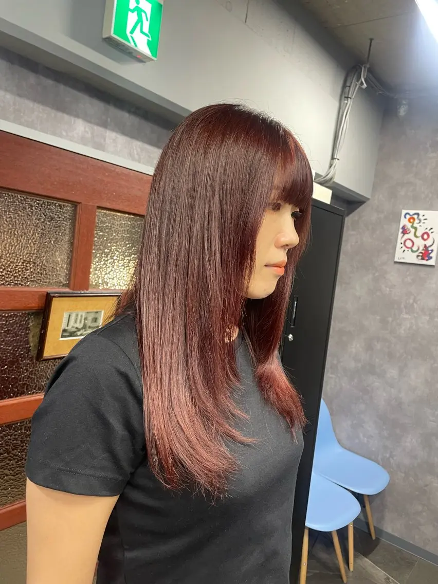 ロング レッドブラウン NINA 🐥⸒⸒のヘアスタイル