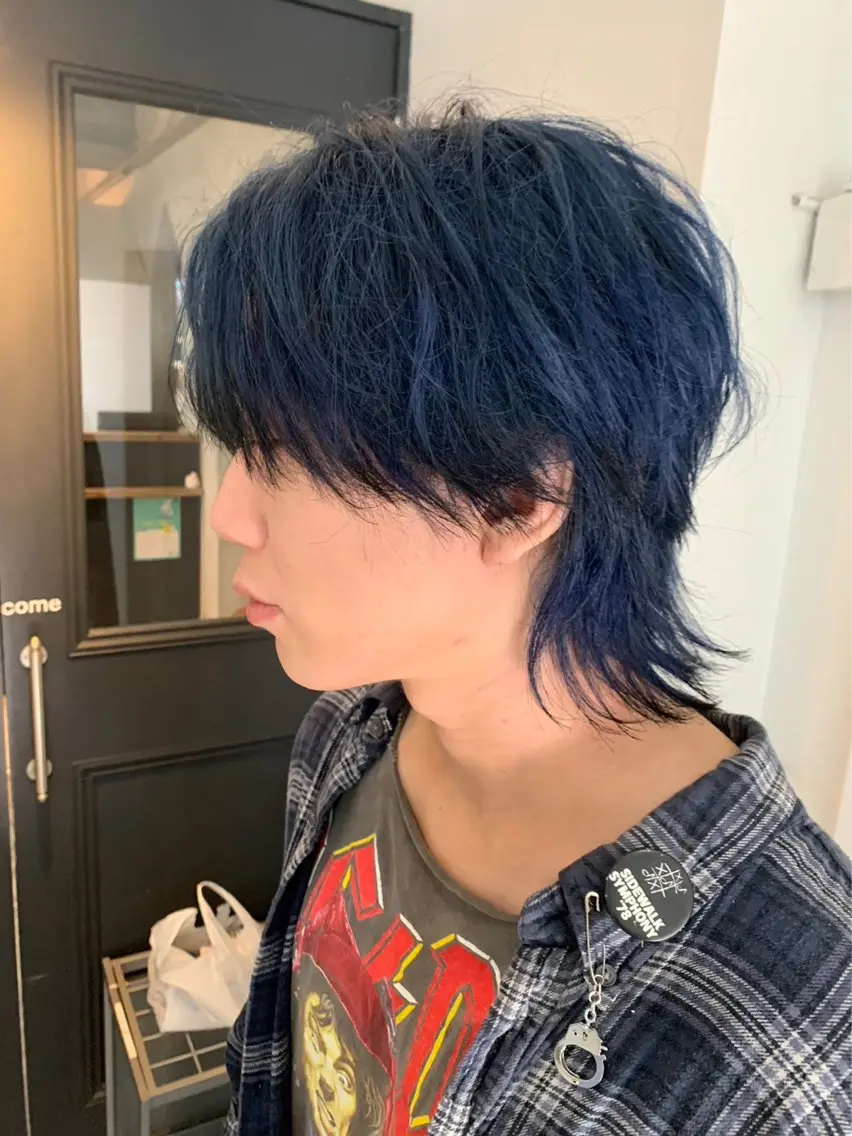 ショート カラー メンズ メンズウルフカット ウルフカット 🩵ハイトーン/ レイヤーYUZU🩵のヘアスタイル