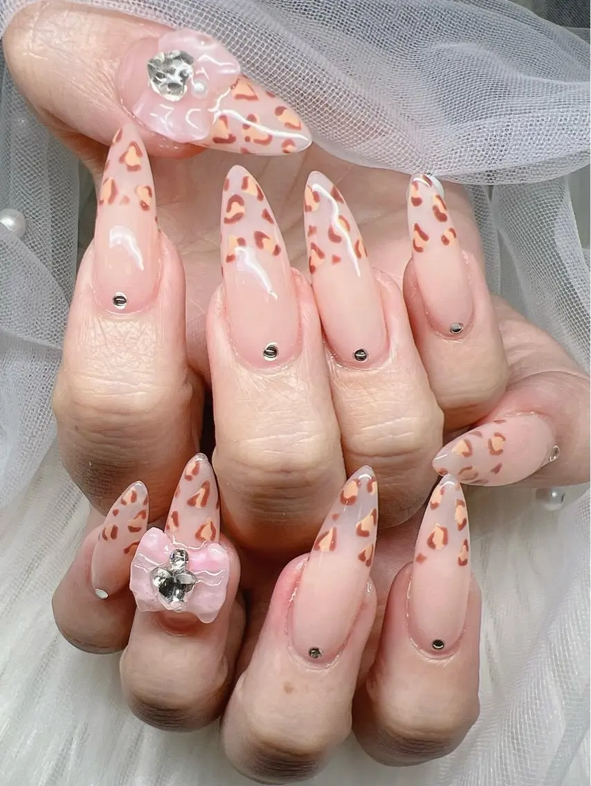 ネイル ハンドネイル Lee  Nails リーリンのネイルデザイン