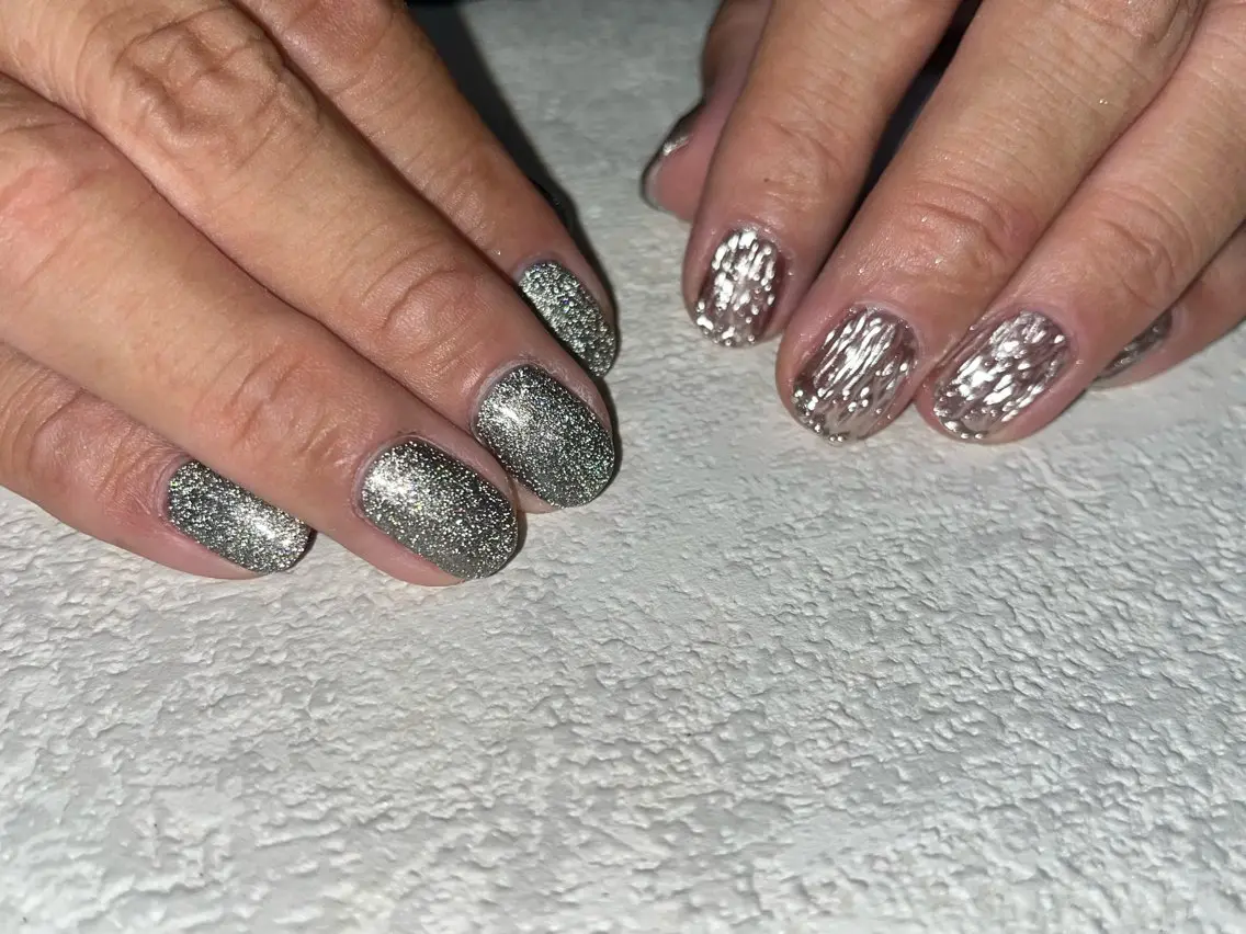 ネイル フラッシュネイル ジェルネイル メンズネイル ワンカラーネイル パラジェル kiki nail たまプラーザのネイルデザイン