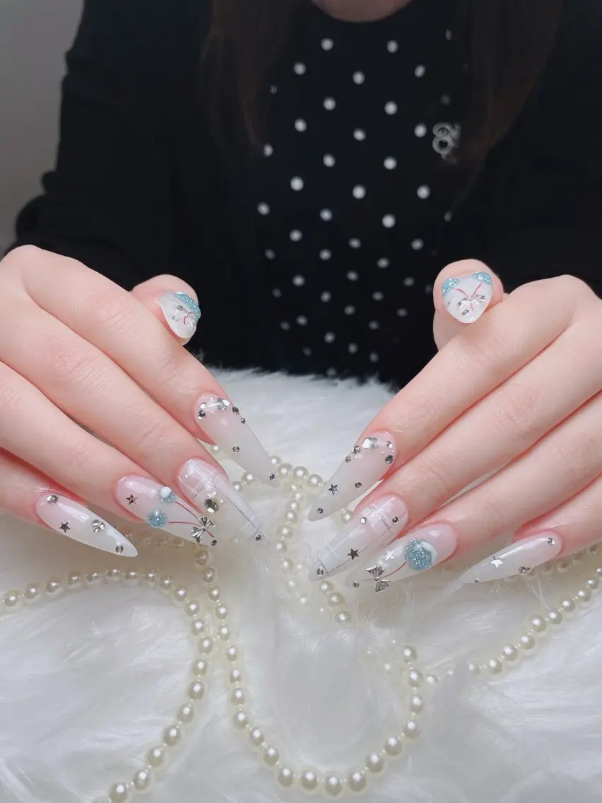 ネイル アートネイル オーロラネイル フラッシュネイル フットネイル フレンチネイル Sora nail 長さ出し専門店のネイルデザイン