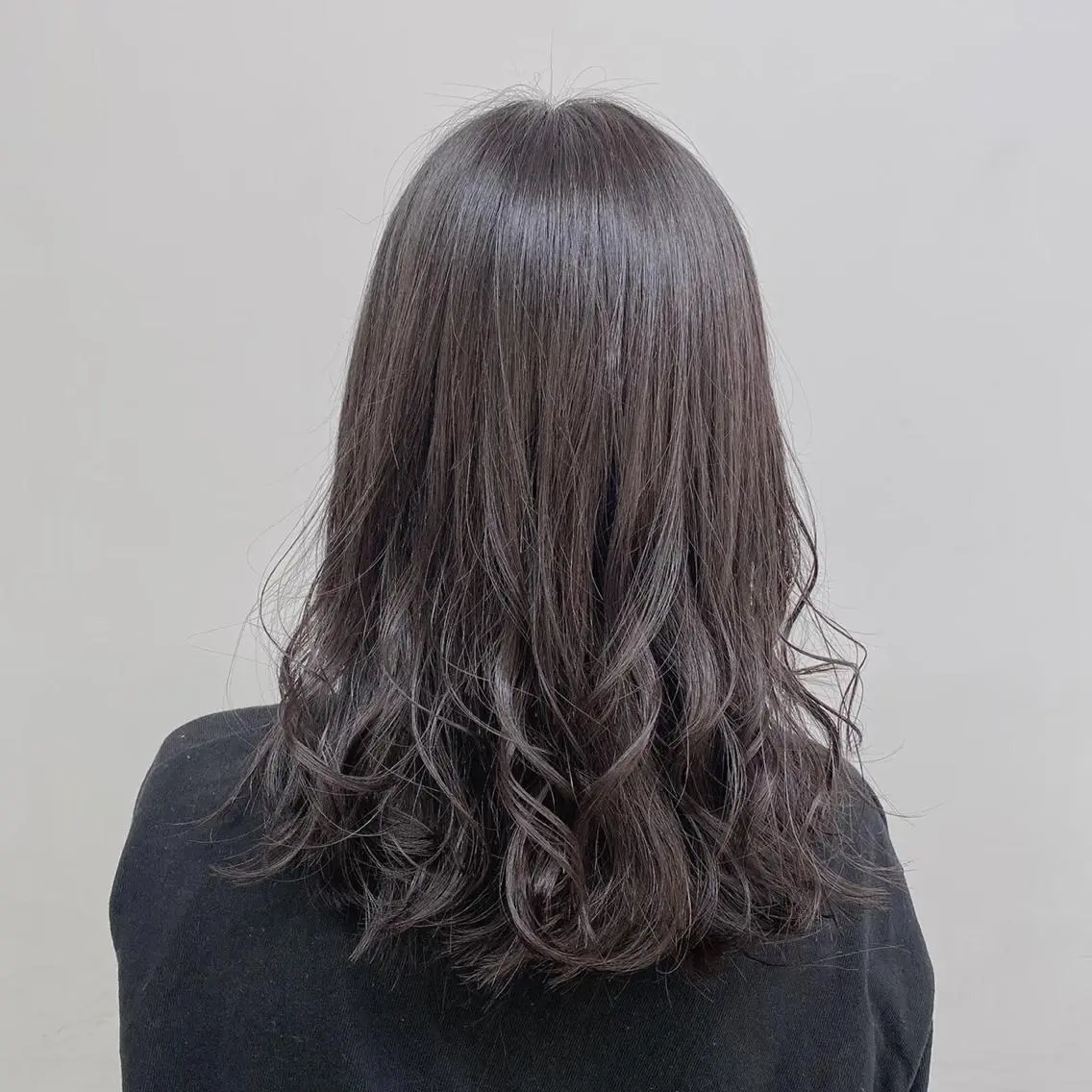 セミロング ヘアカラー ブリーチ✖️ 縮毛LANDのヘアスタイル