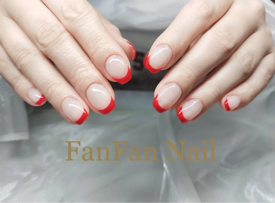 ネイル アートネイル オーロラネイル ガーリー キラキラネイル 韓国ネイル Mio NailsalonUのネイルデザイン