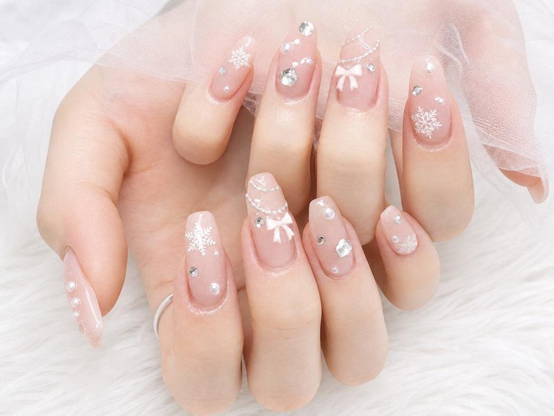 ネイル 冬ネイル クリスマス ハンドネイル Lili Nail Studio西荻窪店のネイルデザイン