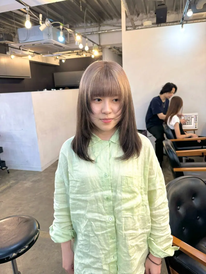 ミディアム カラー ✂韓国レイヤー 🦋みやび🪽のヘアスタイル