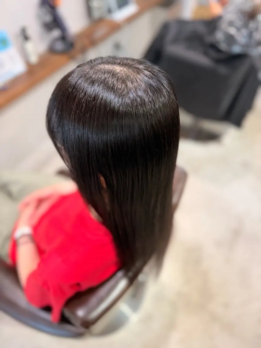 ロング 縮毛矯正 手話/耳が聞こえない 🦻🏻/山本しずほのヘアスタイル