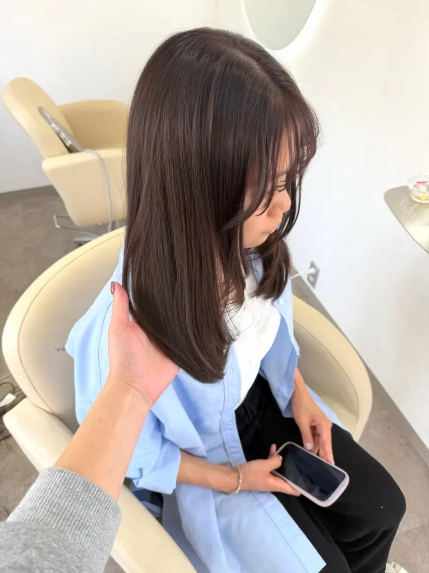 セミロング ラベンダーブラウン ume yuraのヘアスタイル