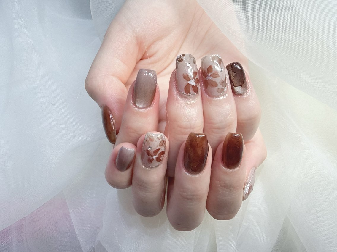 ネイル NailSalon✨ Écrinエクランのネイルデザイン