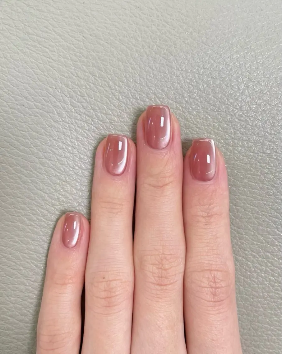 ネイル ハンドネイル Dione Nail ハチワレのネイルデザイン
