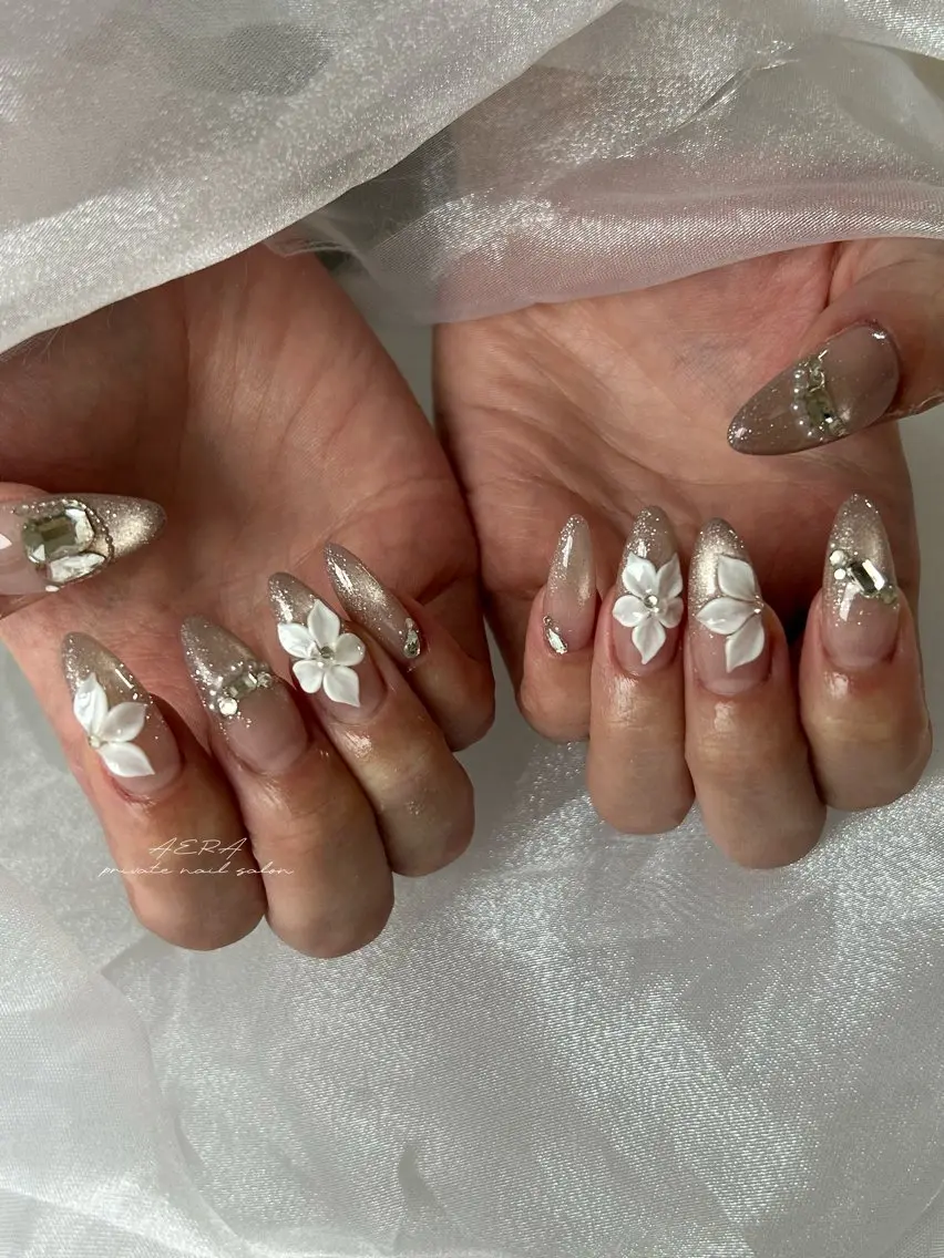ネイル AERA nail shino🐱⸝꙳のネイルデザイン