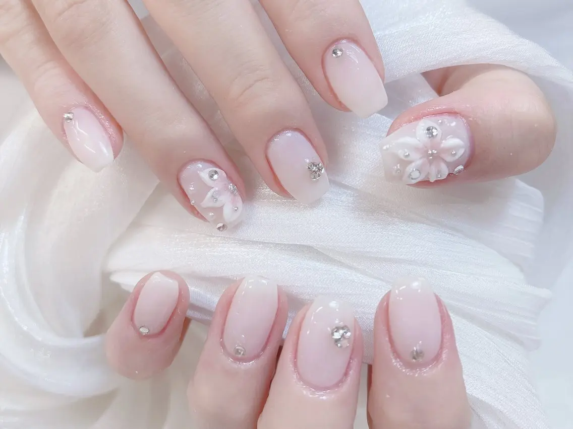 ネイル チークネイル 成人式 フレンチネイル グラデーション 氷ネイル・うるうるネイル ハンドネイル DUO   MI nail salonのネイルデザイン