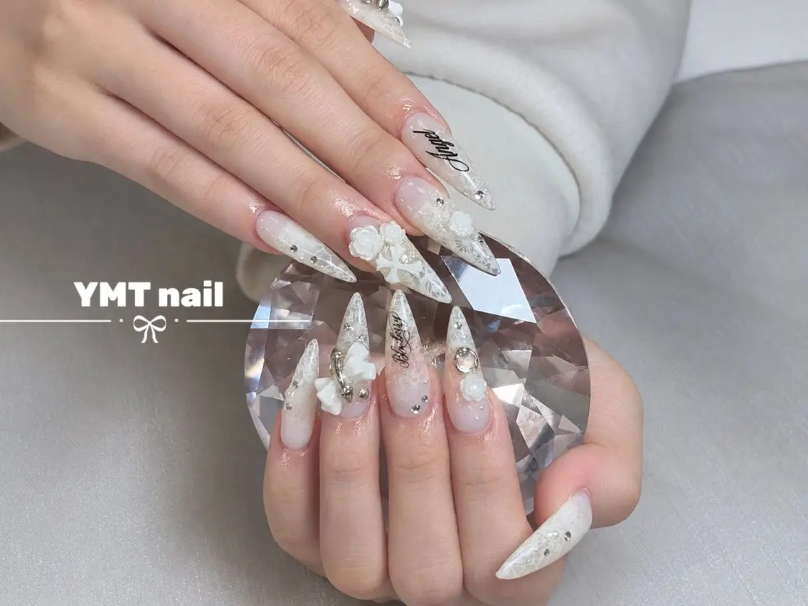 ネイル ハンドネイル mochi nailsのネイルデザイン