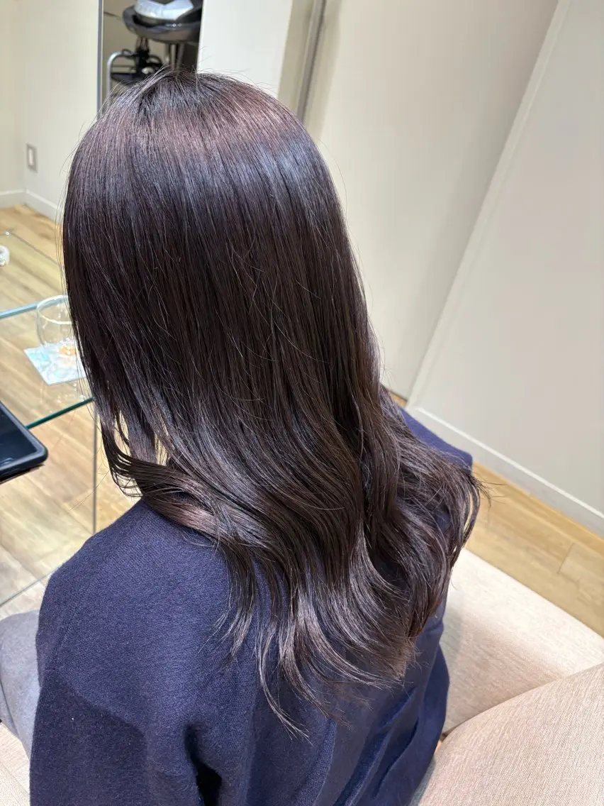ロング カラー ブラウンカラー ダークブラウン アベ カノンのヘアスタイル