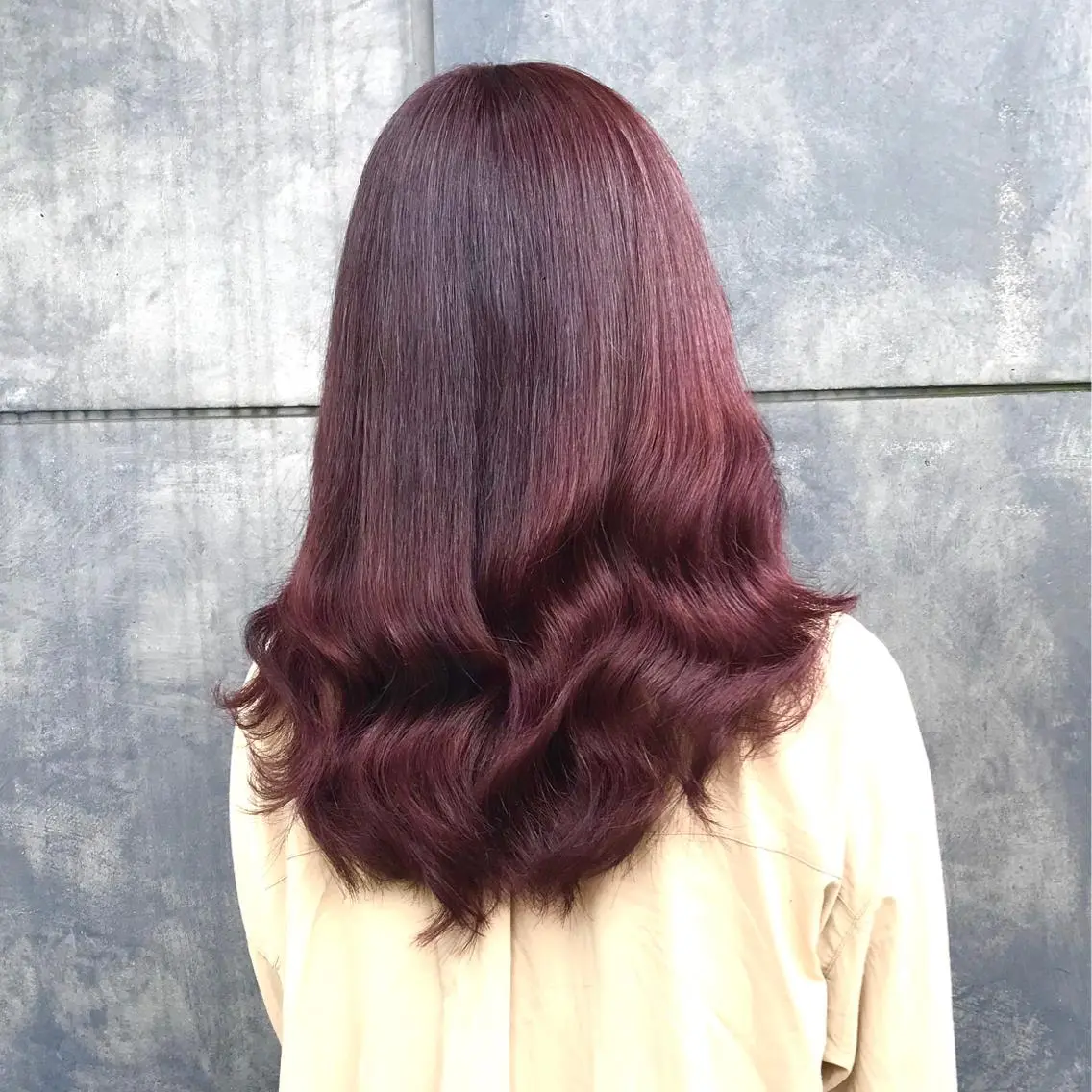 セミロング カラー ブリーチ ダブルカラー タンバルモリ ヨシンモリ ムルギョル巻き K-POP好き美容師 🇰🇷Kai.Yのヘアスタイル